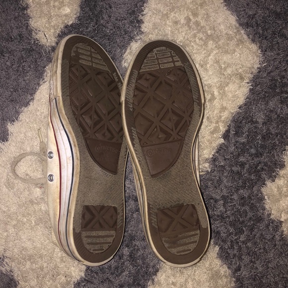 white converse - Picture 3 of 3